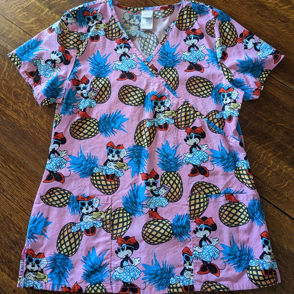Mini Mouse scrub top